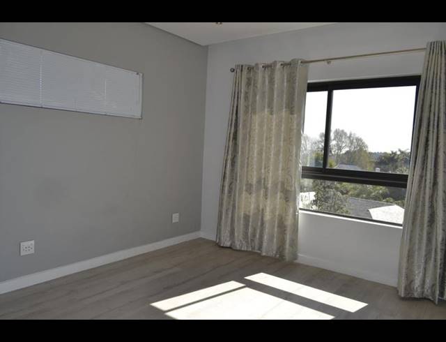 2 BEDROOM APARTMENT FOR SALE IN HYDE PARK